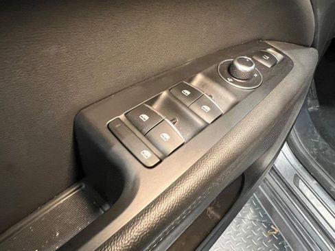 Used 2022 Alfa Romeo Stelvio Veloce image 33