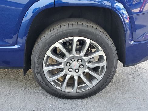 Used 2023 GMC Acadia Denali w/ Denali Ultimate Package image 4