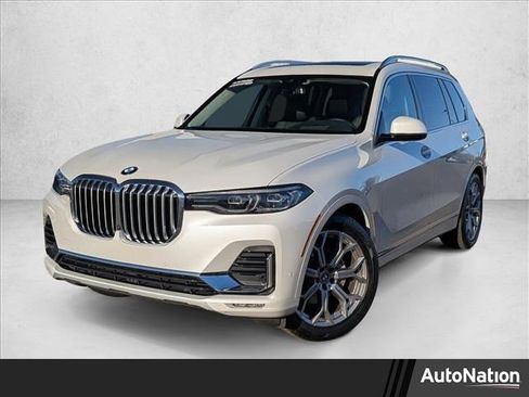 Used 2022 BMW X7 xDrive40i w/ Premium Package image 1