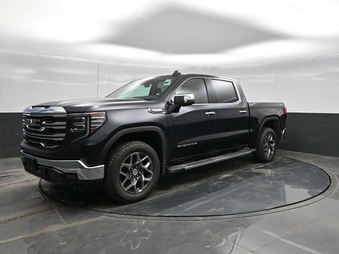 New 2026 GMC Sierra 1500 SLT w/ SLT Premium Package image 1
