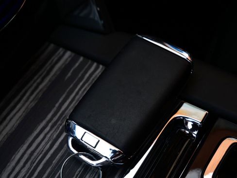 Used 2026 Rolls-Royce Cullinan image 14