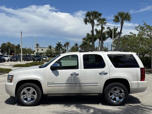 Used 2013 Chevrolet Tahoe LTZ image 9