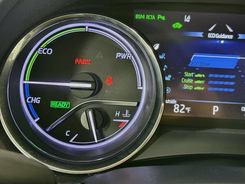 Used 2019 Toyota Camry XLE w/ Driver Assist Package FWD image 14