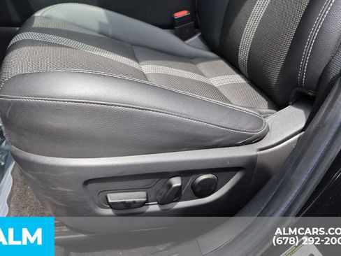 Used 2025 MAZDA CX-50 AWD 2.5 S w/ Preferred Package image 12
