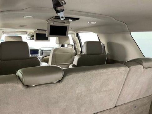 Used 2020 Chevrolet Suburban Premier AWD/4WD image 58