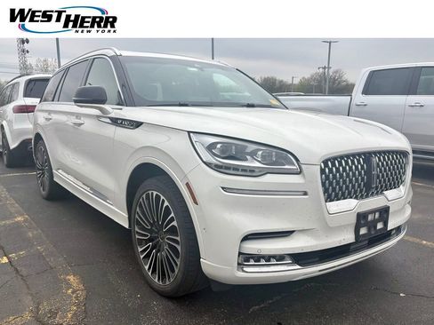 Used 2023 Lincoln Aviator Black Label w/ Dynamic Handling Package AWD/4WD image 1