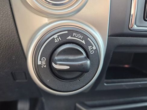 Used 2021 Nissan Titan SV w/ Accessory Utility Package image 23