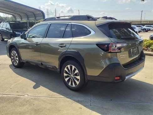 New 2025 Subaru Outback Limited image 2