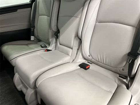 Certified 2025 Honda Odyssey Touring image 11