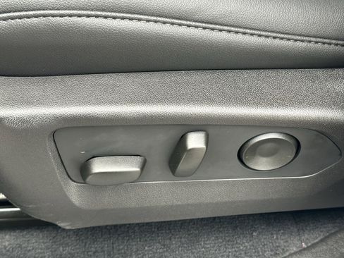 Certified 2025 Chevrolet Colorado Trail Boss image 33