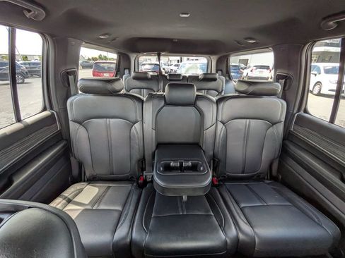 Used 2024 Jeep Wagoneer Series II w/ Flexible Seating Group AWD/4WD image 20