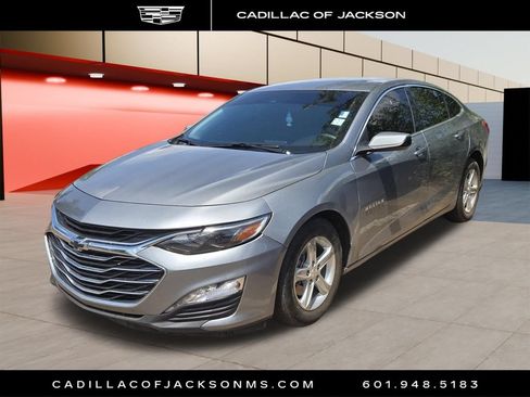 Used 2024 Chevrolet Malibu LT FWD image 1