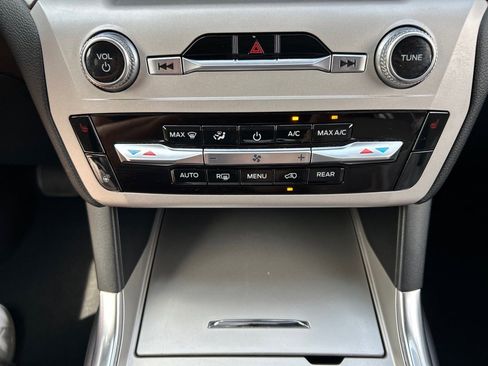 Used 2023 Ford Explorer XLT w/ Equipment Group 202A image 30