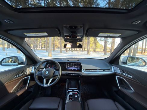 Certified 2023 BMW X1 xDrive28i w/ Premium Package image 2