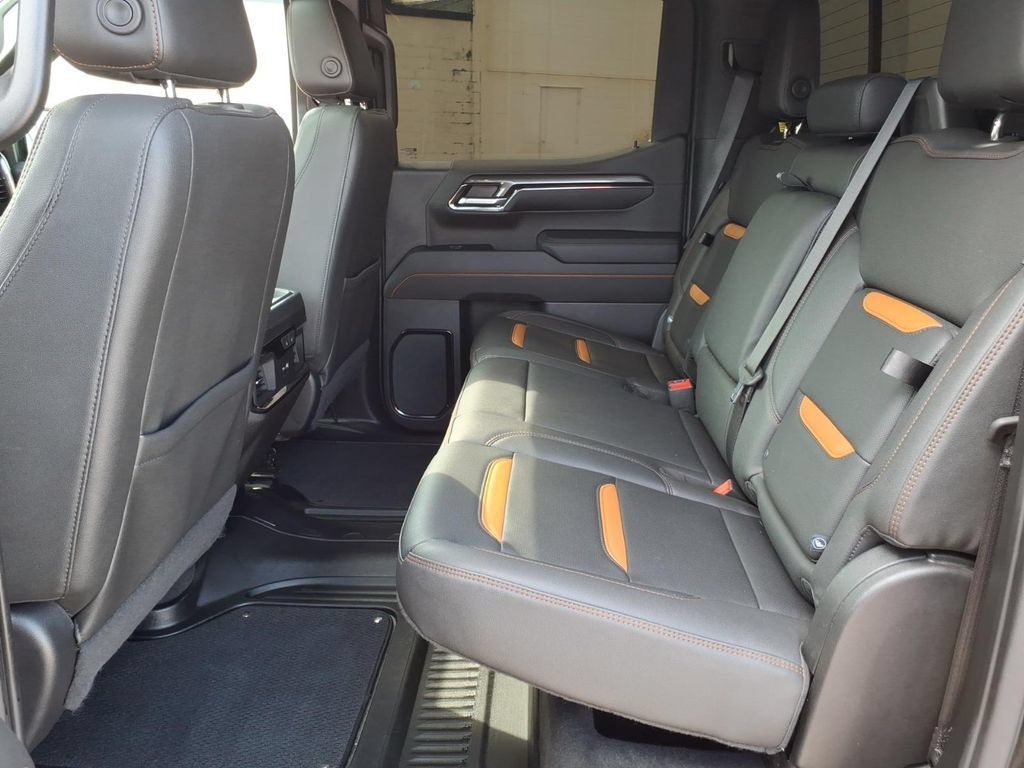 Certified 2023 GMC Sierra 1500 AT4 w/ AT4 Premium Package AWD/4WD image 16