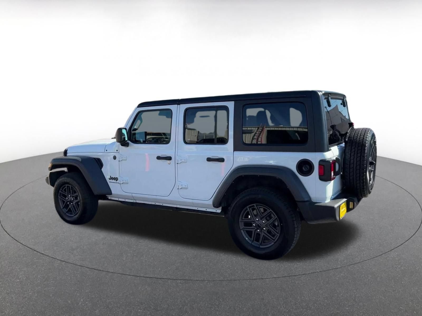 Used 2025 Jeep Wrangler Unlimited Sport AWD/4WD image 9