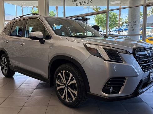 Used 2023 Subaru Forester Limited AWD/4WD image 7