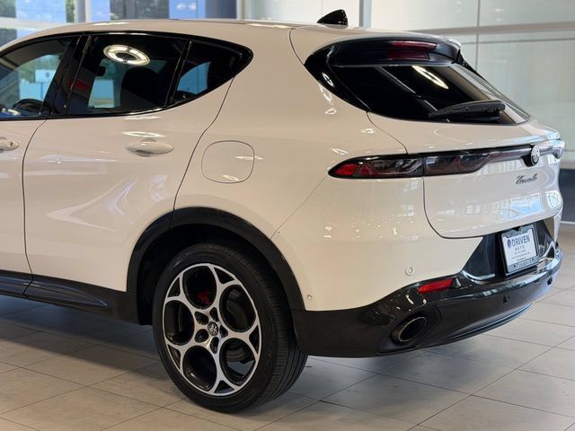 Used 2024 Alfa Romeo Tonale Veloce w/ Active Assist Package AWD/4WD image 13