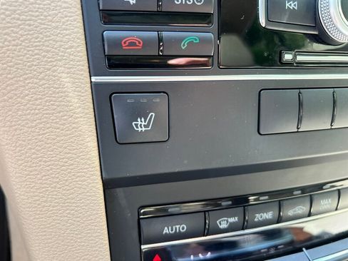 Used 2011 Mercedes-Benz E 350 Coupe image 33