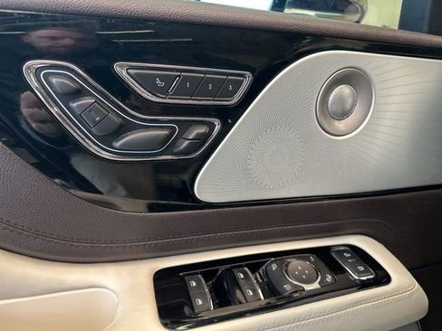 Used 2020 Lincoln Aviator Black Label w/ Dynamic Handling Package image 8