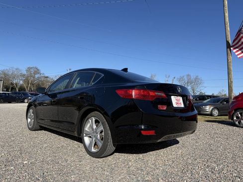 Used 2013 Acura ILX w/ Technology Package image 4