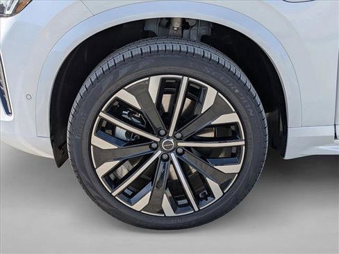 New 2026 Volvo XC90 T8 Plus w/ Protection Package Premier image 11