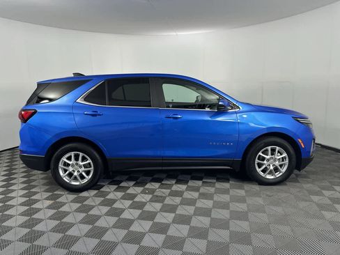 Used 2024 Chevrolet Equinox LT w/ LPO, Floor Liner Package FWD image 16