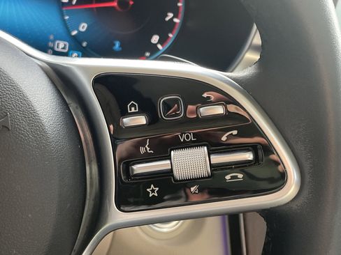 Certified 2020 Mercedes-Benz GLC 300 image 30