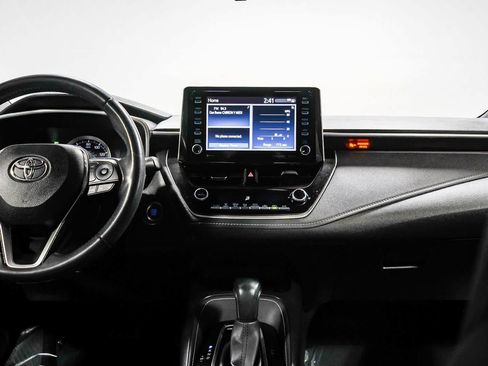 Certified 2020 Toyota Corolla SE w/ SE Preferred Package FWD image 13