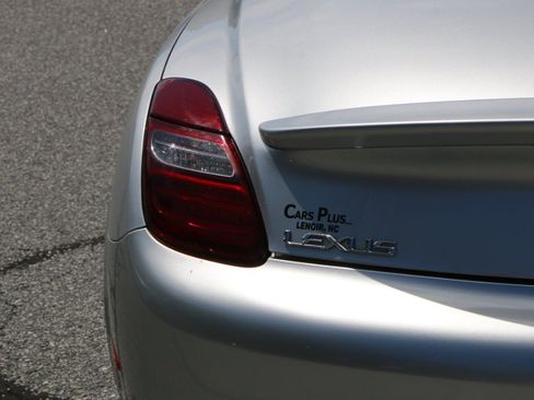 Used 2006 Lexus SC 430 Convertible w/ Preferred Accessory Pkg RWD image 6