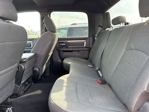Used 2024 RAM 1500 Classic Warlock AWD/4WD image 9