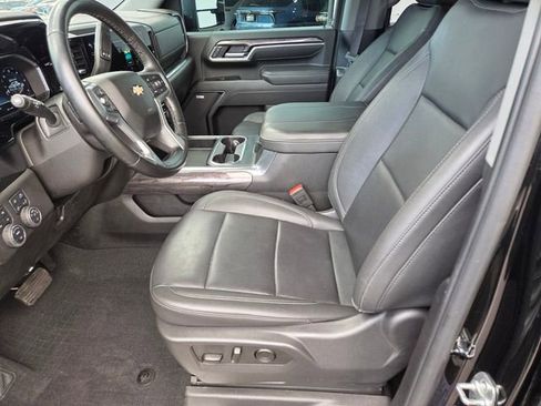 Certified 2025 Chevrolet Silverado 2500 LTZ w/ LTZ Plus Package AWD/4WD image 10