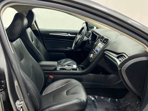 Used 2020 Ford Fusion Energi Titanium image 32