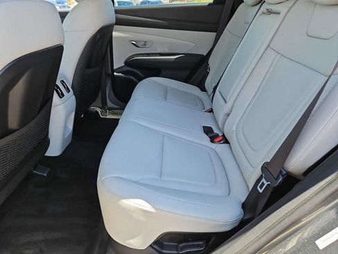 Used 2025 Hyundai Tucson Limited AWD/4WD image 19
