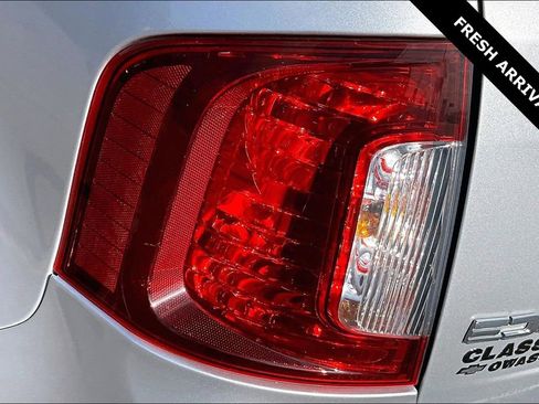 Used 2013 Ford Edge SEL image 21