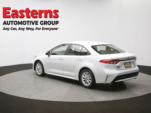 Used 2022 Toyota Corolla LE w/ LE Convenience Package FWD image 62