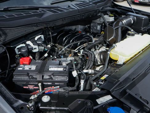 Used 2025 Ford F150 XL w/ Equipment Group 103A High image 11