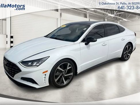 Used 2021 Hyundai Sonata SEL Plus w/ Tech Package FWD image 8