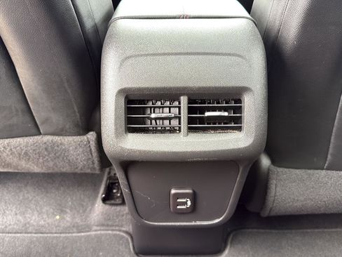 Used 2023 Chevrolet Equinox RS image 21