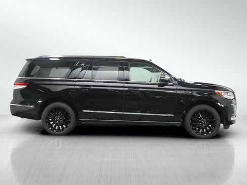 Used 2024 Lincoln Navigator L Black Label AWD/4WD image 7