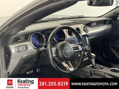 Used 2020 Ford Mustang Premium image 13