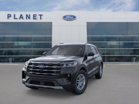 New 2026 Ford Explorer Active w/ Active Comfort Package image 2