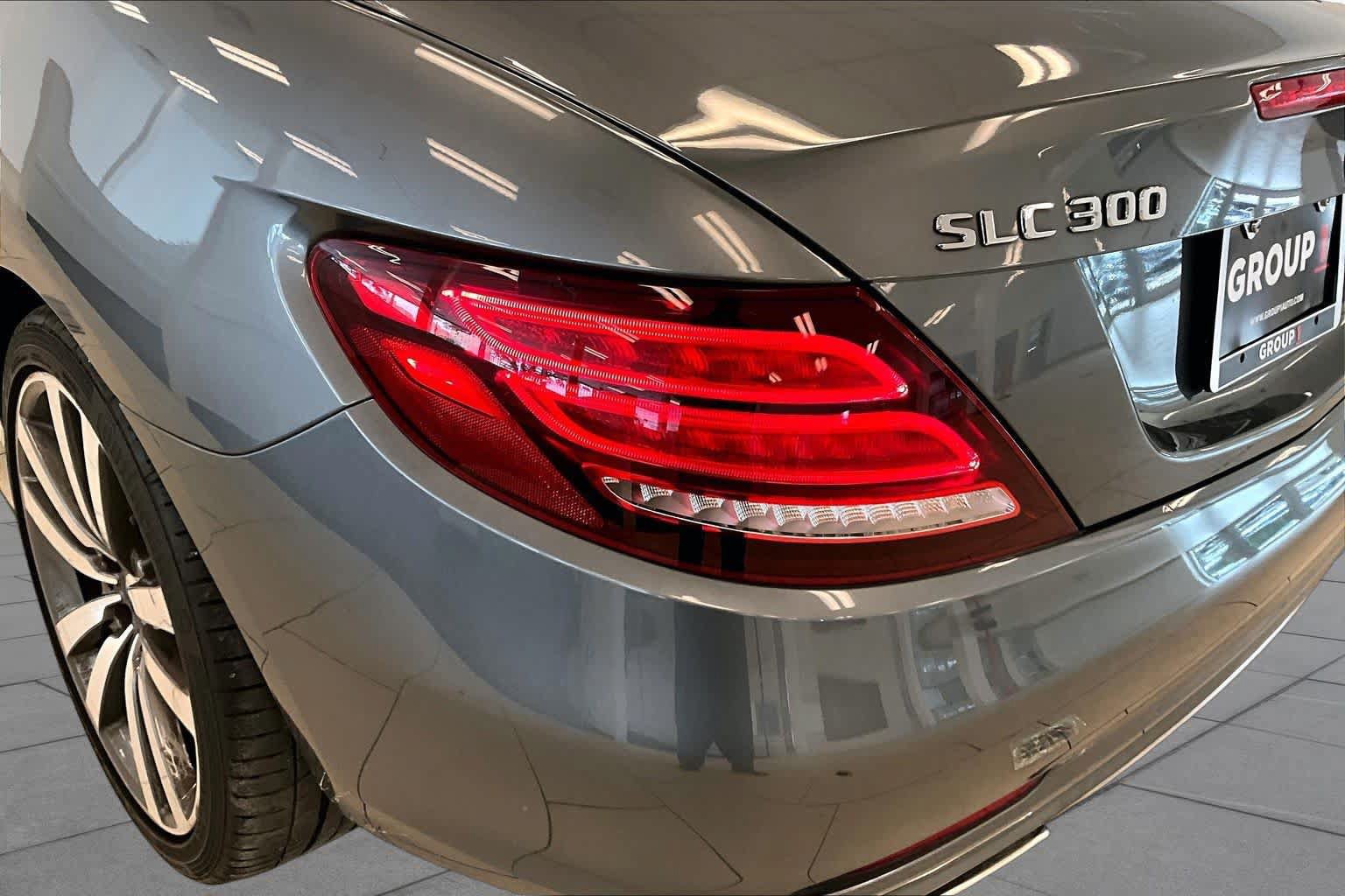 Used 2017 Mercedes-Benz SLC 300 image 24