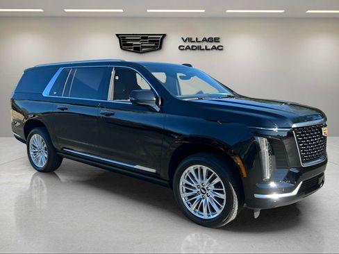 Certified 2026 Cadillac Escalade ESV Luxury image 7