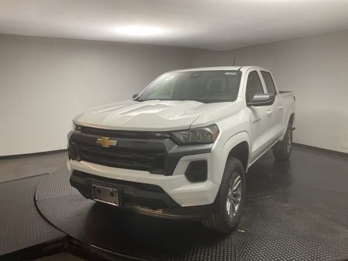 New 2026 Chevrolet Colorado LT w/ Advanced Trailering Package image 3