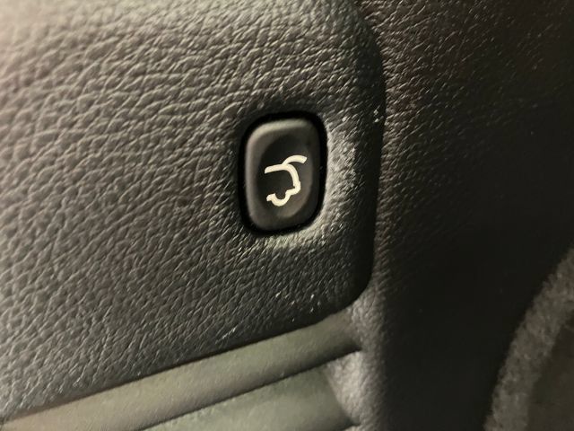 Used 2020 Jeep Grand Cherokee Altitude AWD/4WD image 39