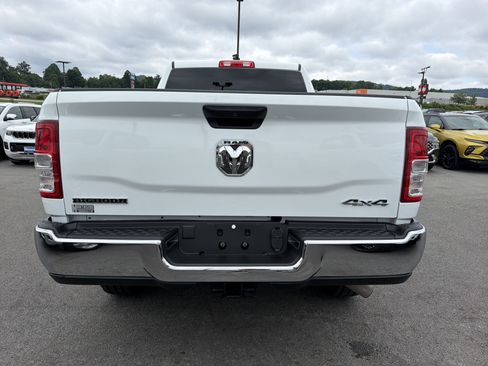 Used 2024 RAM 2500 Big Horn AWD/4WD image 8