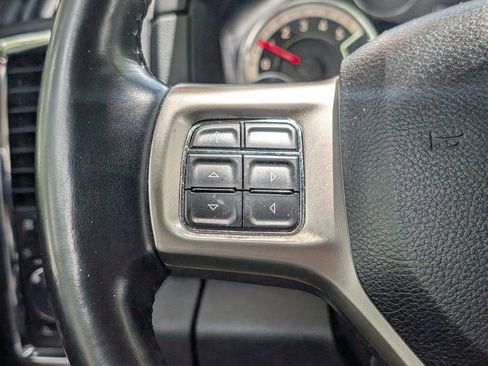 Used 2016 RAM 1500 Laramie w/ Convenience Group AWD/4WD image 18