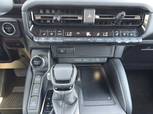 Used 2026 Toyota Land Cruiser w/ Premium Package AWD/4WD image 32