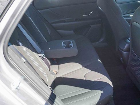 Certified 2025 Hyundai Elantra SEL w/ Cargo Package image 14